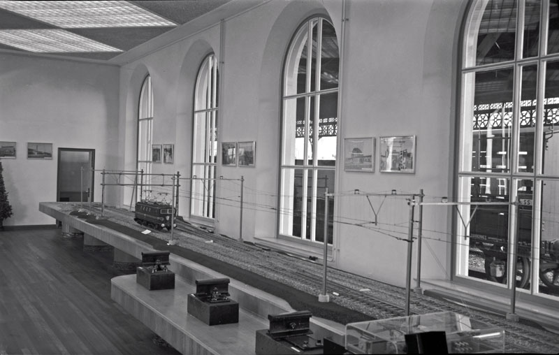 De expositieruimte - de 1108 in model (foto: archief Spoorwegmuseum).